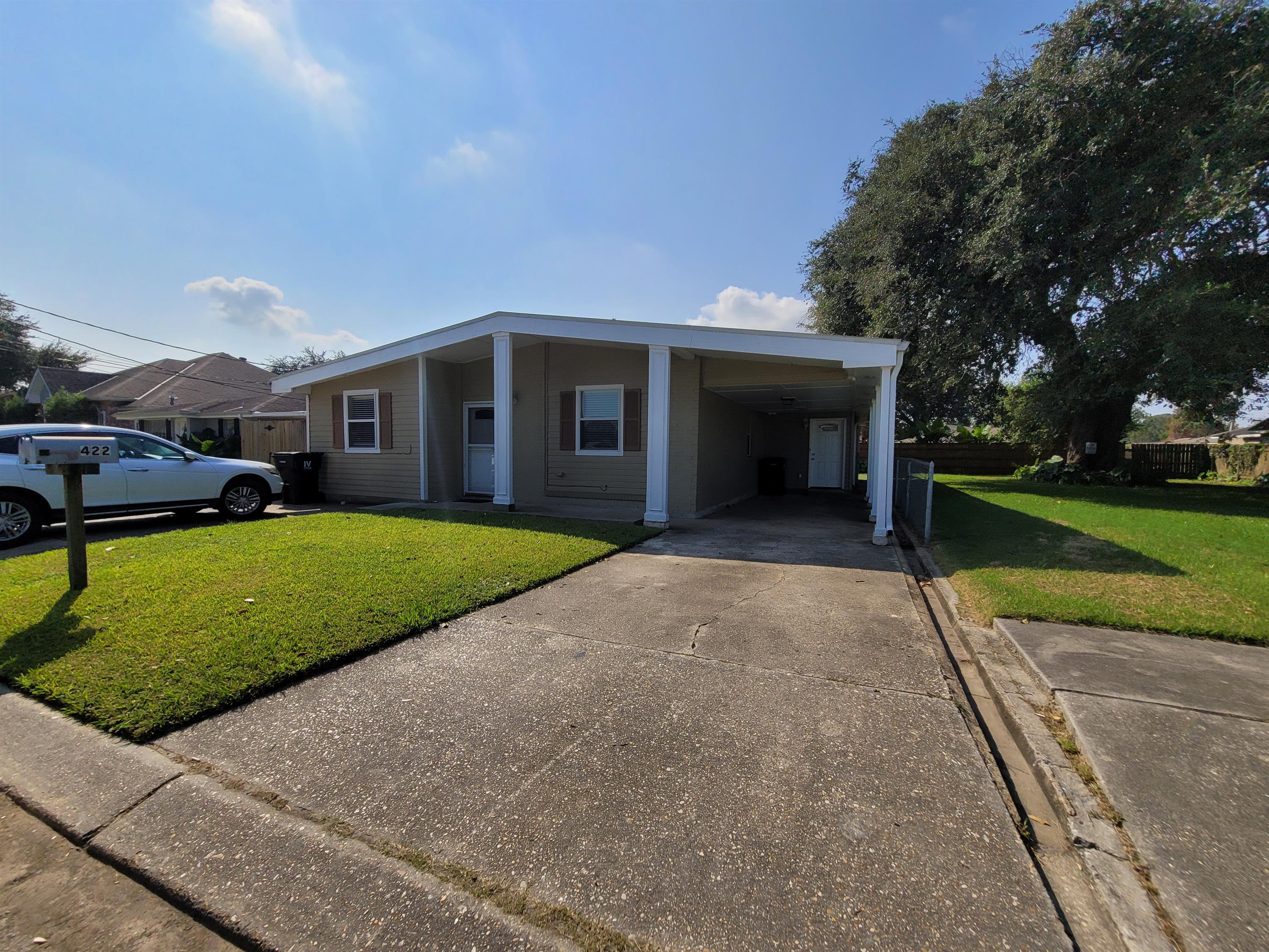 422 West Solidelle Street