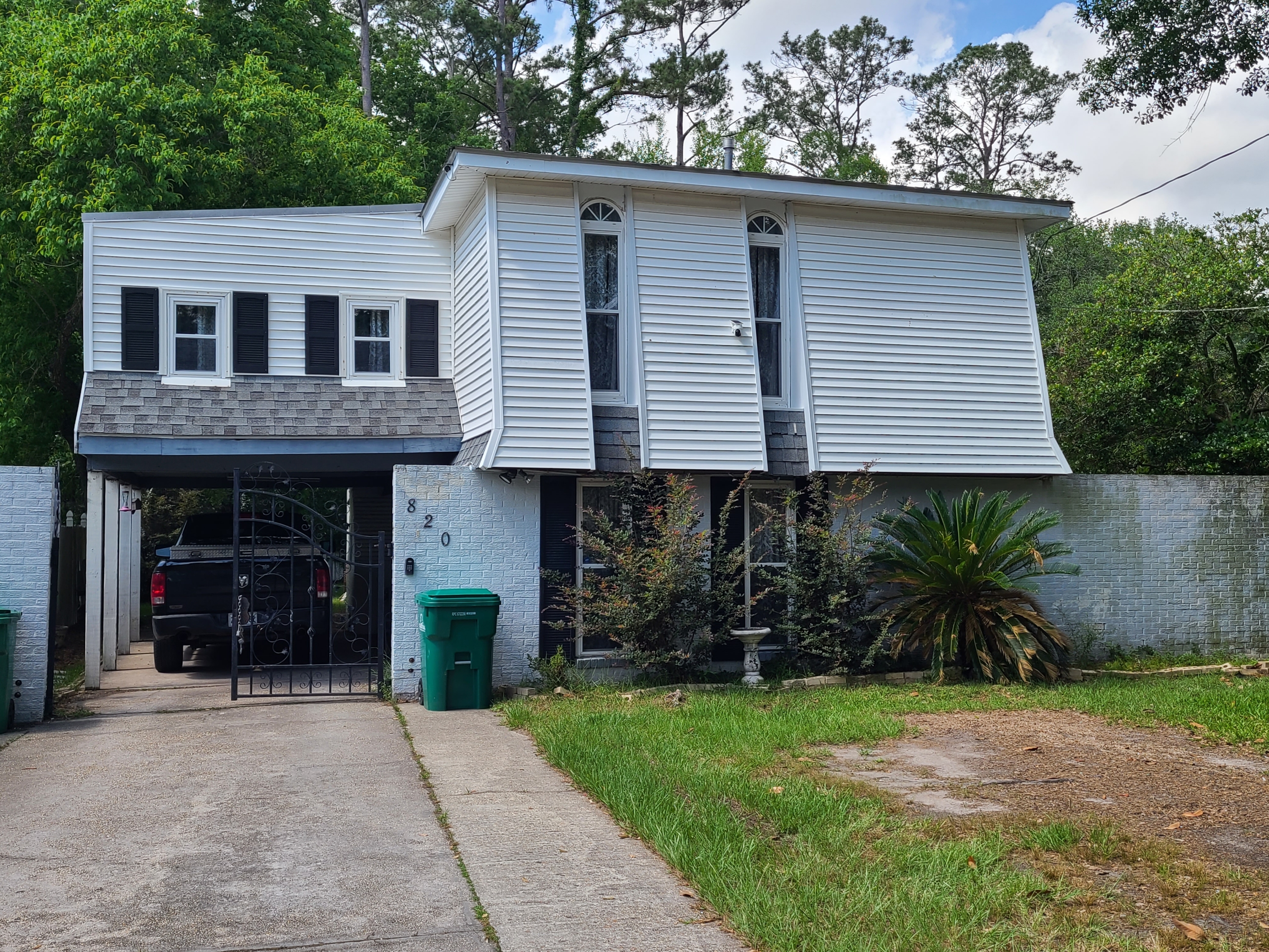 820 Hailey Avenue